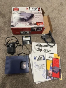 Unidad externa SCSI azul con cremallera Iomega Z100S2 100 MB caja original disquete completo - Imagen 1 de 4
