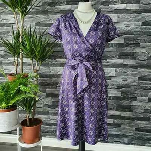 Beautiful REDHERRING DEBENHAMS Purple Sleek V Neck Belt Fit & Flare Tea Dress 12 - Picture 1 of 9