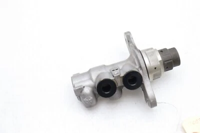 12-20 DODGE GRAND CARAVAN BRAKE MASTER CYLINDER E0262 - Imagem 1 de 4
