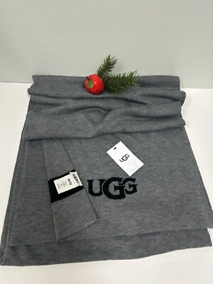 Bufanda para mujer UGG JACQUARD LOGO. Color: CARBÓN NUEVO! Foto 1 de 4