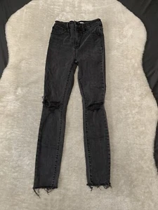 Madewell Curvy High Rise Skinny Washed Black Denim Jeans Size 24 Ripped - Picture 1 of 8