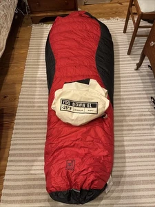REI Elements -25°F Goose Down Sleeping Bag 700 Fill Reg RH EUC - Picture 1 of 23