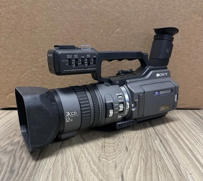 Sony DSR-PD150 Digital Video Camera Mini DV Camcorder Tested Working - Image 1 of 4