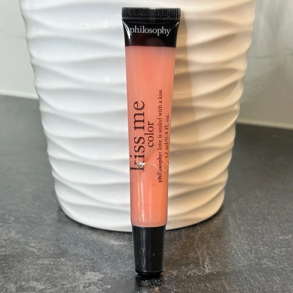 Блеск для губ HTF Philosophy Kiss Me High Gloss полный размер ЗАПЕЧАТАННЫЙ - Изображение 1 из 4