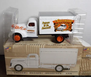 1/25 Diecast Joie Chitwood 1942 Chevrolet Van Box Vehicle Coin Bank - Picture 1 of 10