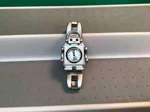 ROBOT WRIST WATCH ANALOG FACE BATTERY POWERED QUARTZ JAPAN - Picture 1 of 5