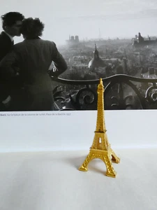 Eiffelturm Replik - Paris Souvenir Gold Metall - 4" hoch x 1-5/8" breit an der Basis - Bild 1 von 6