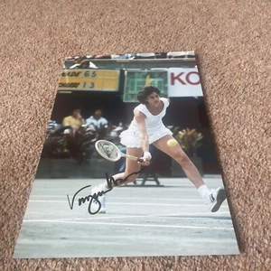 Signiertes Virginia Wade 12 mal 8 Foto  - Bild 1 von 3