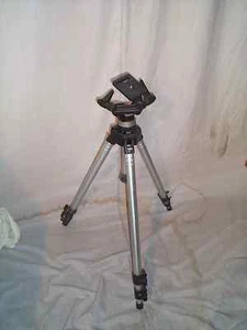 Reduced Manfrotto Bogen 3021 3020 055 tripod Super 3D 3028 head Complete - Picture 1 of 3