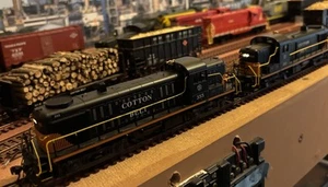 2-Atlas/Kato HO Scale Alco RS-3 Cotton Belt Diesel Locomotives #352&355 W/DCC - Picture 1 of 10