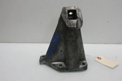 2012 BMW 750Lix N63 Engine Mount Support Bracket Left OEM Used Foto 1 de 4
