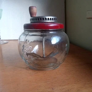 ANTIKES GLAS LEBENSMITTELZERKLEINERER MIXGLAS MIT ORIGINAL GUT FUNKTIONIERENDEM KURBEL TOP - Bild 1 von 9