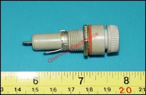 1 PCS FHN26GI Eaton Electronics Fuseholder 30A / 250v - Picture 1 of 1