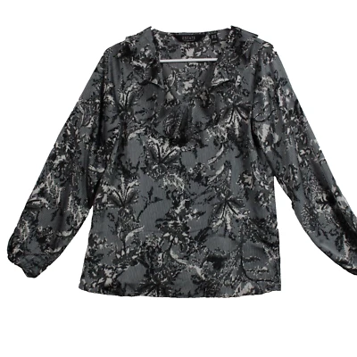 Blusa para mujer Estate Isaac Mizrahi ligera con volantes talla XXS gris a rayas Foto 1 de 4