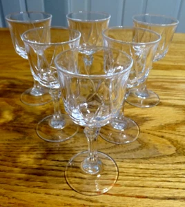 STEMMED SHOT OR LIQUOR GLASSES ~ MADE IN FRANCE ~ SET OF 6 - Picture 1 of 5