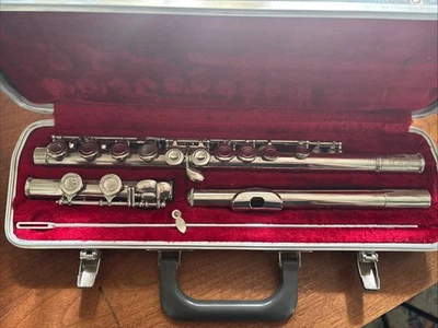 26" Vintage Bundy Selmer Co Flute Silver Plated Hard Case USA Elkhart, Indiana - Image 1 of 4