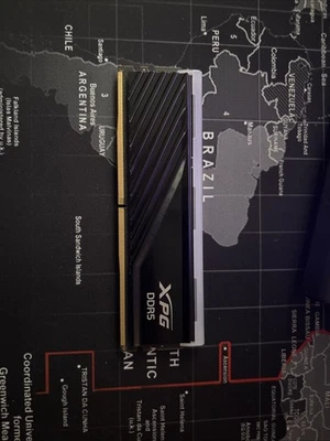 Adata XPG Lancer Blade RGB 16 GB (1x16 GB) DDR5 6000 MHz Foto 1 de 3