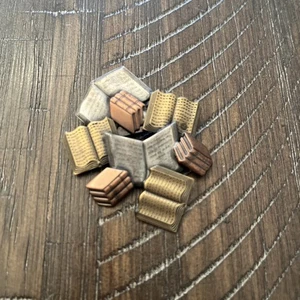 Broche prendedor vintage de libros tono cobre tono dorado K&T plateado - Imagen 1 de 7