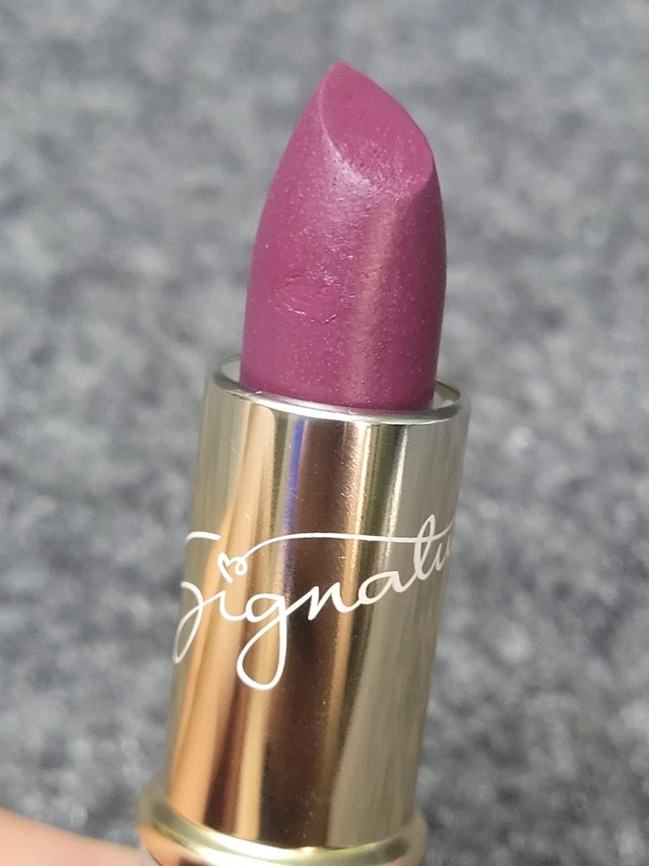 Vintage Mary Kay Signature Lipstick Black Raspberry DR04 Satin Berry Rare - Image 1 of 4