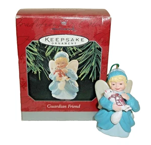 1998 Hallmark Keepsake Christmas Ornament Guardian Friend Angel with White Cat - Picture 1 of 4