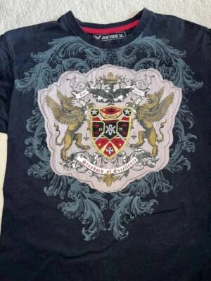 CAMISETA AVIREX NEGRA YTH LG 16-18 DE COLECCIÓN~GRIFFINS~ESCUDO DE ARMAS~GRUNGE~METÁLICA~EXCELENTE Foto 1 de 4