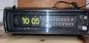 Sveglia elettrica generale vintage radio GE numeri luminosi 7-4333 - Foto 1 di 10