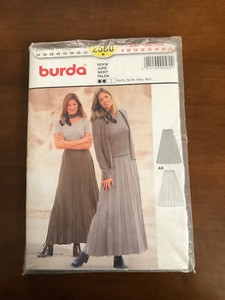 Cartamodello  Burda Gonna a pieghe donna 2580 vintage