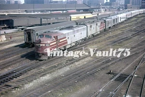 ORIGINAL SLIDE RI 654 ROCK ISLAND GOLDEN STATE CHICAGO 1960 - Picture 1 of 1