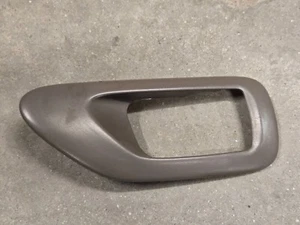 1995-1999 Toyota Avalon RH Passenger Side Front Rear Door Handle Trim Bezel GRAY - Picture 1 of 12