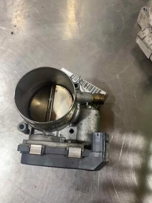 Conjunto de carrocería/válvula del acelerador BMW 535I 11 12 13 14 15 16 Foto 1 de 2