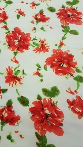 Tela de rayón challis por yarda fondo rojo floral marfil suave fluido orgánico - Imagen 1 de 11