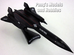 Lockheed SR-71 Blackbird Spy Plane - USAF 1/200 Scale Diecast Metal Model - Picture 1 of 10