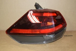 2014 2015 2016 Nissan Rogue OEM Driver Side Outer Tail Light NI2804102 - Foto 1 di 6