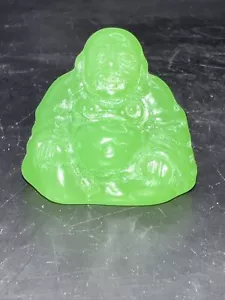 Kleine geschnitzte grüne Jade Buddha Skulptur - Bild 1 von 5