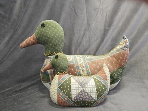 Set of 2 Vintage Handmade Country Patchwork Cloth Quilt Ducks Weighted - Picture 1 of 5