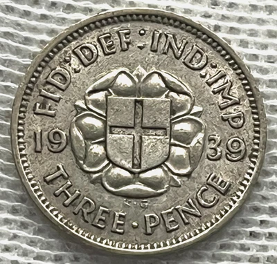 United Kingdom U.K. / Silver Threepence / 1939 / KM#848 / World Coin / (03-0928) - Image 1 of 2