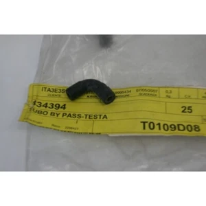 Tubo bypass coperchio termostato Water bypass hose Piaggio Beverly 125 200 250 - Imagen 1 de 2