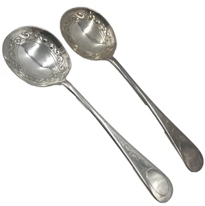 2x Vintage Silver Plated Soup Spoons - 20cm B11 - Picture 1 of 8