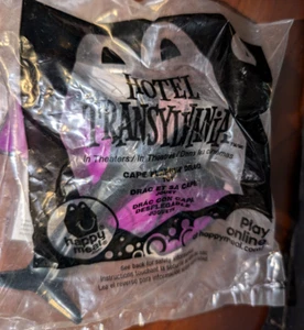 2012 Hotel Transylvania McDonald's Happy Meal Toy Cape Flappin' Drac #1 Unopened - Picture 1 of 2