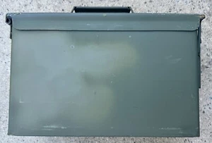Authentische wasserdichte US ARMY Militär 0,50 CAL 5,56mm Munitionsdose Box M2A1 Metall - Bild 1 von 14