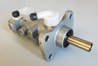 Maître-cylindre Frein Pour Mitsubishi Canter Fuso / FE84B 6.5T/FE85B 7.5T 4M42 - Photo 1/3