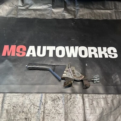 Subaru Impreza WRX STi 2004 mango de freno rojo cosido #515637 Foto 1 de 4