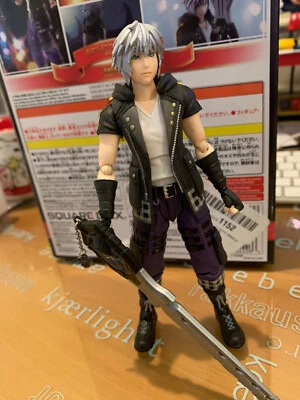 *DAÑADO* Figura de acción Kingdom Hearts III: Riku Bring Arts Foto 1 de 4