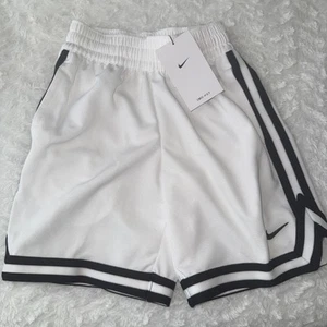 Nike Dri-FIT DNA Big Kids' 'White' FJ6802-100 Basketball Shorts Multi-Size - Picture 1 of 1