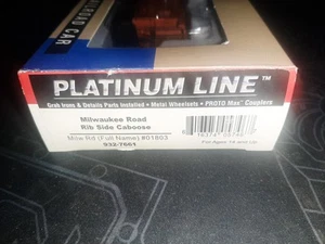 Walthers Plat. Line-Milwaukee Road Rib Side Caboose Full Name HO #932-7661 NIB - Picture 1 of 2