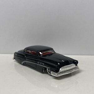 1949 49 Buick Special Collectible 1/64 Scale Diecast Diorama Model
