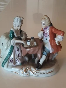 COPPIA STATUINE CERAMICA con marchio P con corona - Foto 1 di 7