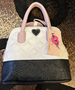 Cartera bandolera acolchada Luv Betsey Johnson LBLINI negra, blanca y rosa nueva con etiquetas - Imagen 1 de 10