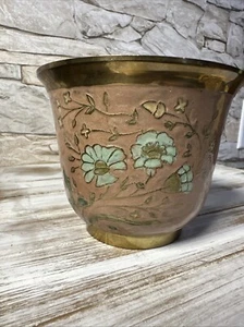 Fioriera vintage in ottone massiccio smaltato floreale dipinta a mano 4” x 5” - Foto 1 di 5
