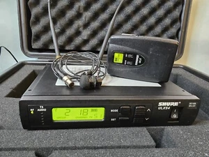 Shure ULXS4 + ULX1 Bodypack + alimentatore MIC / PWR / antenne / custodia rigida 662-698Mhz - Foto 1 di 14